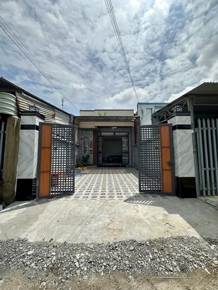 Nhà bán hẻm 28 đường Trường Đông, Tây Ninh 150m² giá 1.339 tỷ - Sổ đỏ chính chủ!