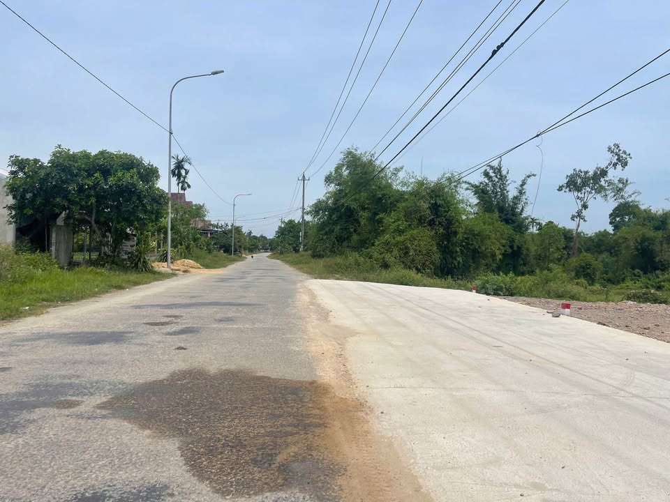 Đất nền Phú Bài 100m² giá 600 triệu - Vị trí đẹp gần sân bay!