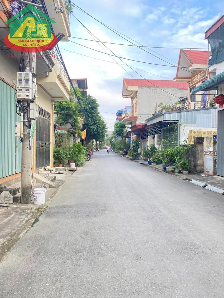 Đất nền phố Vân Giang, Ninh Phong 79m² giá 3 tỷ - Tiềm năng phát triển vượt bậc!
