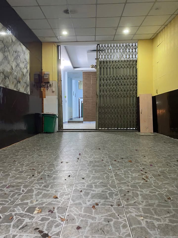 Cho thuê nhà mặt tiền Tân Thới Hiệp, quận 12, 100m² - Mặt tiền đường lớn, tiện kinh doanh!
