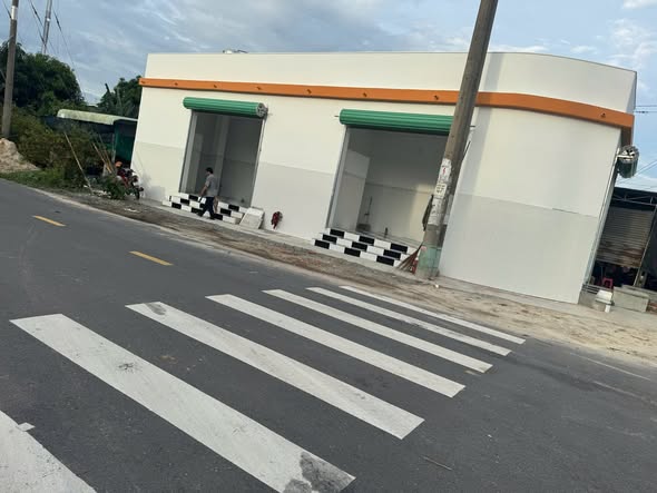 Mặt bằng cho thuê đường Nguyễn Chí Thanh, Tân Biên - Phù hợp kinh doanh mỹ phẩm và dịch vụ làm đẹp!