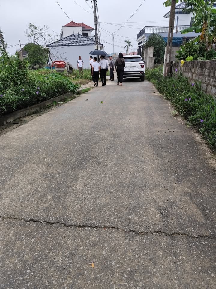 Đất Thạch Hưng 100m² giá 1.5 tỷ - Dân cư đông đúc, sẵn sàng đầu tư!