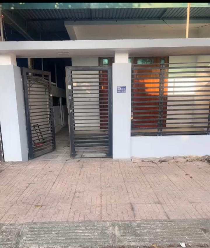 Nhà cấp 4 tại Phường Thạch Trung, Hà Tĩnh 147.25m² giá 4.7 tỷ - Khu dân cư sầm uất!