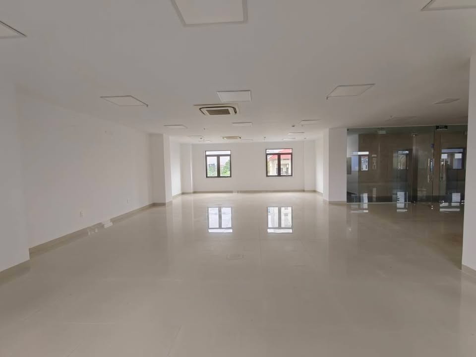 Cho thuê văn phòng đường Lê Hồng Phong, quận Ngô Quyền, 260m² - Giá cực tốt chỉ 58.5 triệu/tháng!