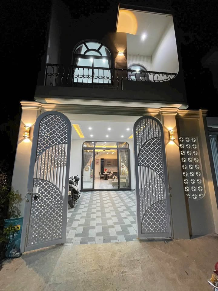 Nhà phố hẻm 50 An Dương Vương, 90m² giá 2.15 tỷ - Phù hợp cho gia đình trẻ!