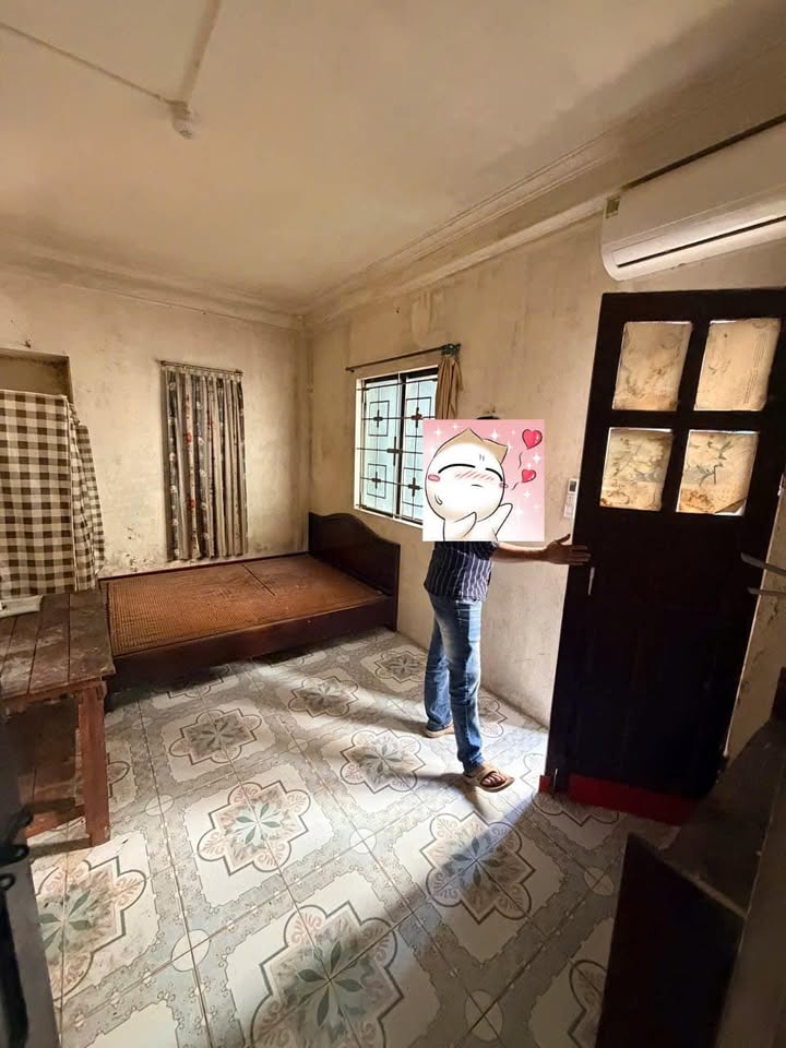 Phòng trọ Cầu Giấy 20m² giá 1.9 triệu - Tiện ích đầy đủ, gần ĐH Thương Mại!