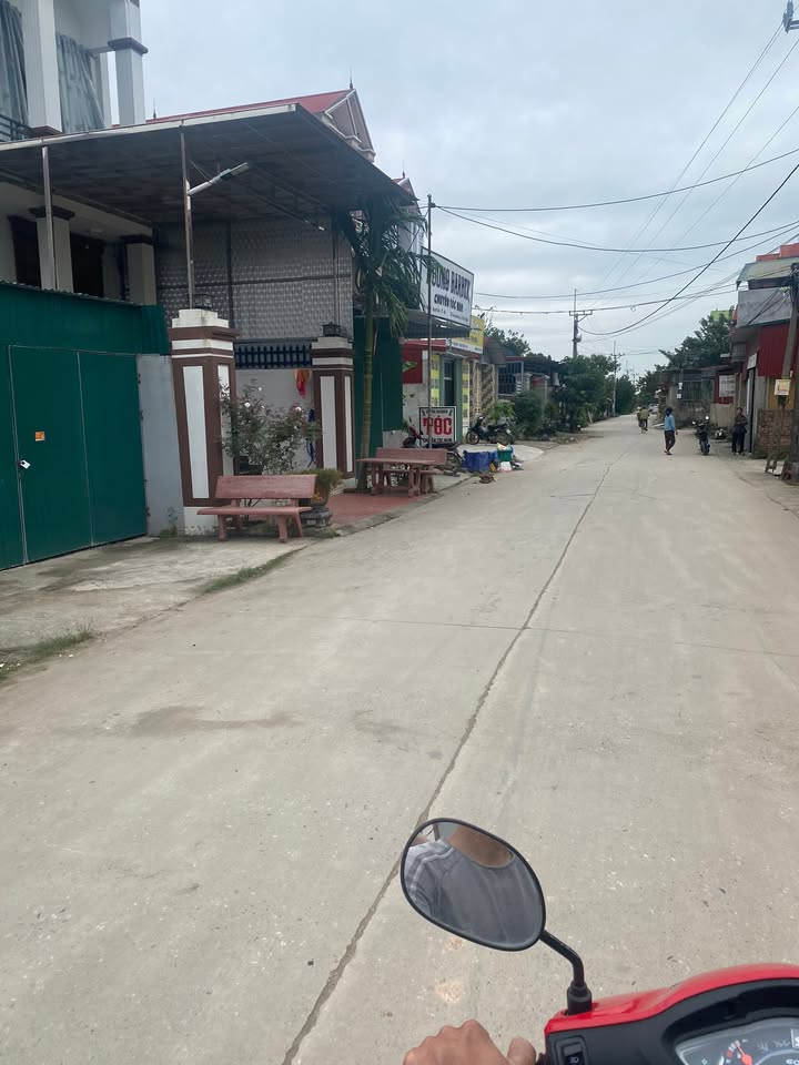 Đất nền Nguyệt Đức 220m² mặt tiền đẹp - Bán gấp!