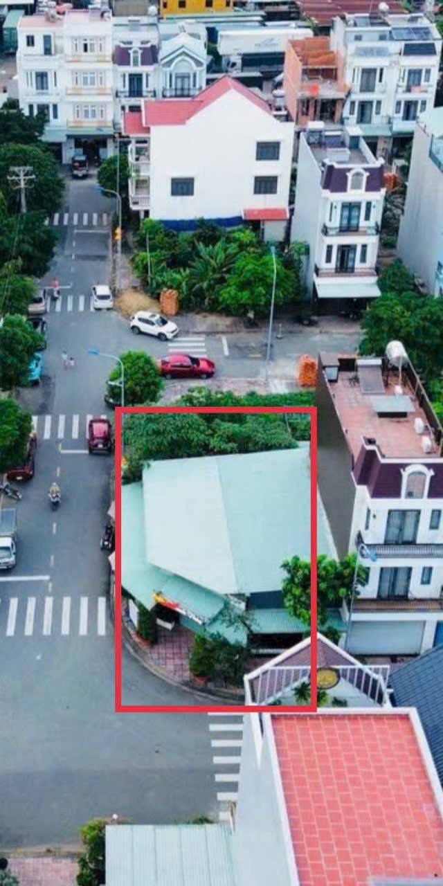 FrontHouse Dĩ An 95m² giá 6.3 tỷ - Vị trí đắc địa, kinh doanh hiệu quả!