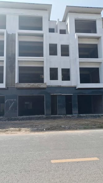 Nhà xây thô 4 tầng đường An Dương Vương 123m² giá 8.3 tỷ - Đầu tư sinh lời nhanh!