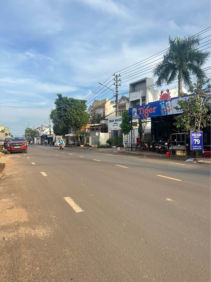 Mặt tiền kinh doanh Hùng Vương, Buôn Ma Thuột 70m² giá chỉ 5.25 tỷ - Đầu tư sinh lời ngay!