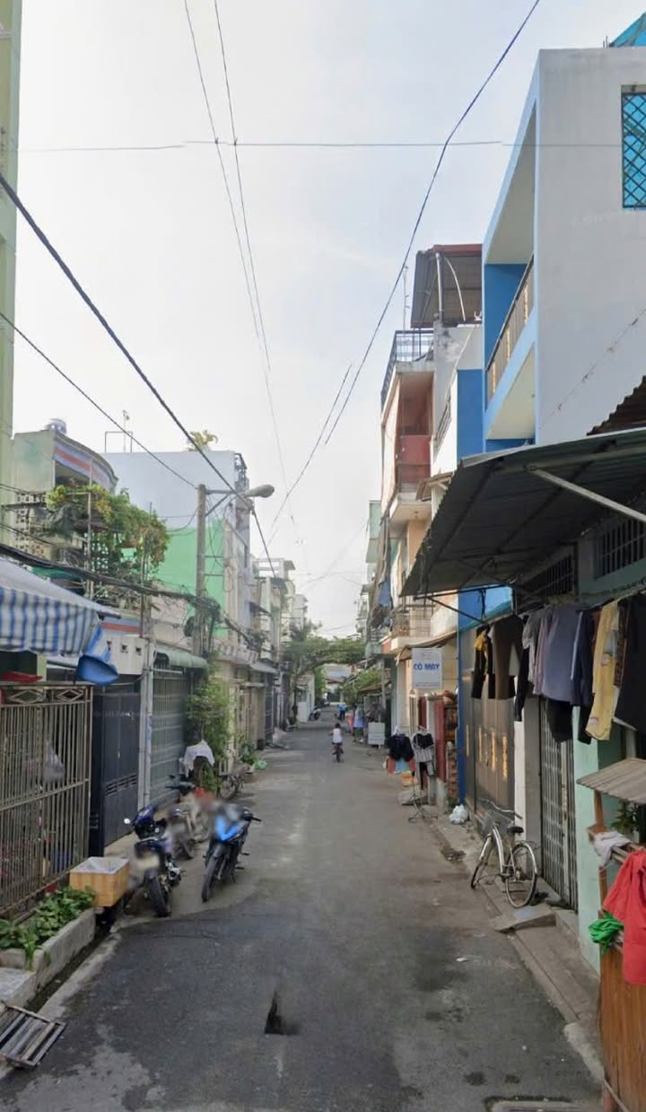 Nhà mặt tiền Nguyễn Lộ Trạch, Tân Quý, 75m² giá 10.2 tỷ - Vị trí yên tĩnh, tiện ích đầy đủ!