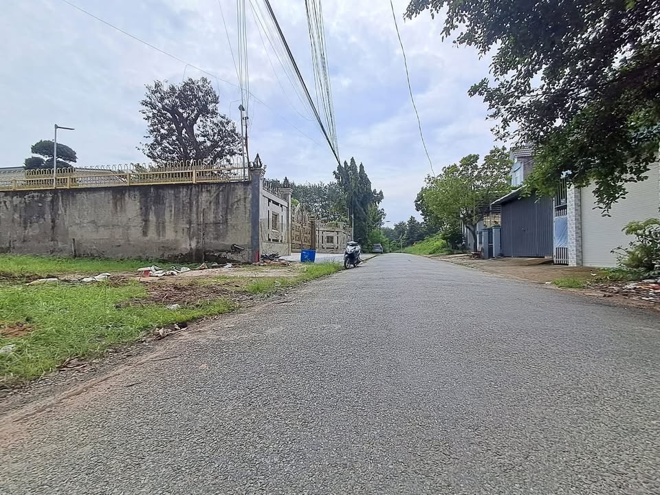 Đất nền Định Hòa, Thủ Dầu Một 200m² giá 3.6 tỷ - Vị trí đắc địa, tiềm năng tăng giá mạnh!