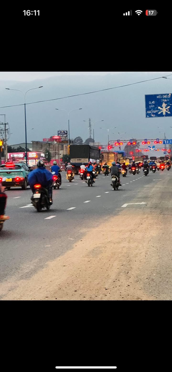 Nhà mặt tiền ĐT 743 Thuận An 290m² giá chỉ 2.7 tỷ - Đầu tư sinh lời cao!