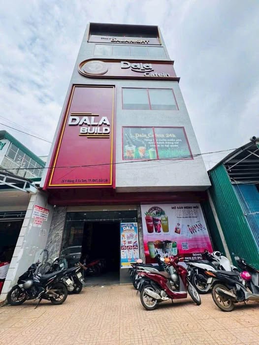 Tòa nhà mặt tiền Y Jwan, Ea Kao, Buôn Ma Thuột 915m² giá 17.5 tỷ - Đầu tư sinh lời ổn định!