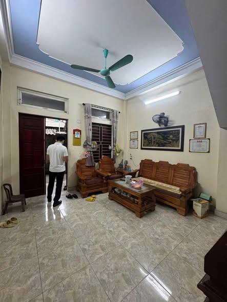 Nhà riêng Đông Hương 60m² giá 2 tỷ - Sổ đỏ chính chủ, tiện ích đỉnh!