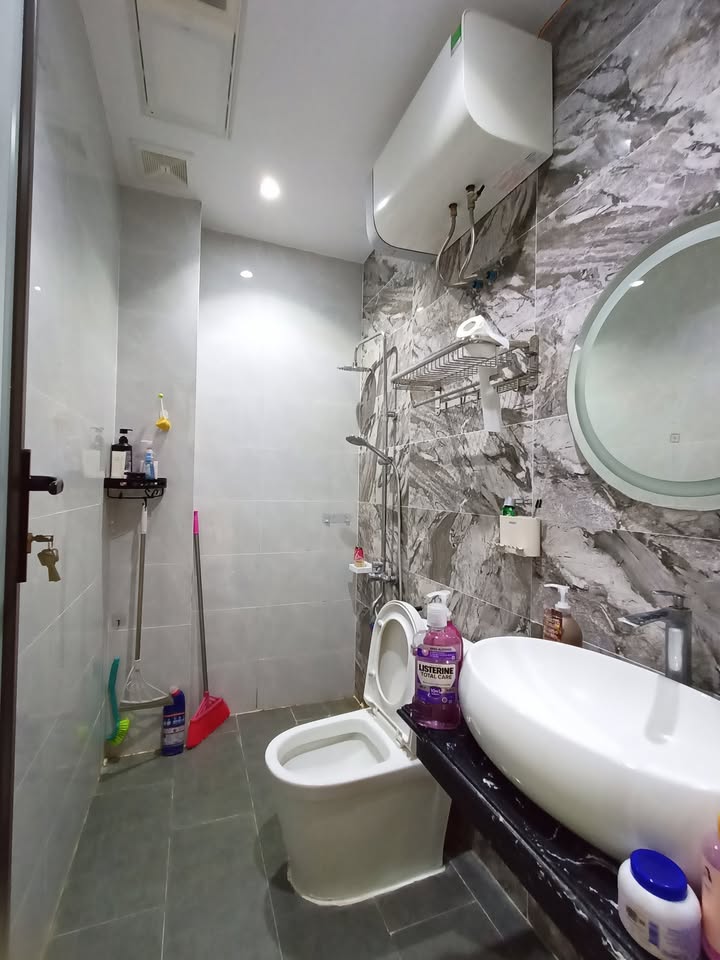 Nhà 4 tầng đường Thiên Lôi 46m² giá 6.6 tỷ - Tặng full nội thất!