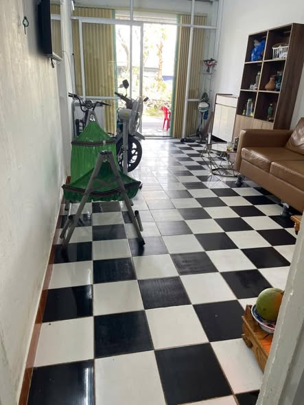 Nhà mặt tiền Thành Thái 54,5m² giá 2,95 tỷ - Sổ hồng chính chủ, thuận tiện ở ngay!