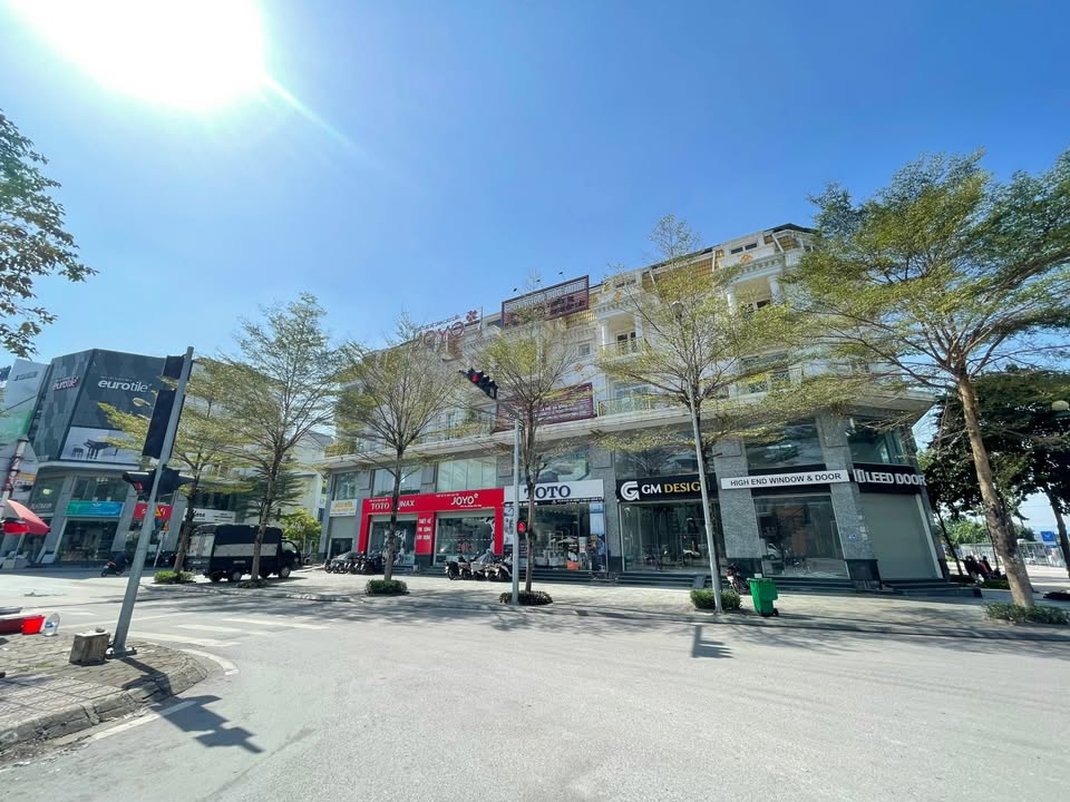 Shophouse cho thuê sầm uất tại Lê Trọng Tấn, Hà Đông - Diện tích 120m²