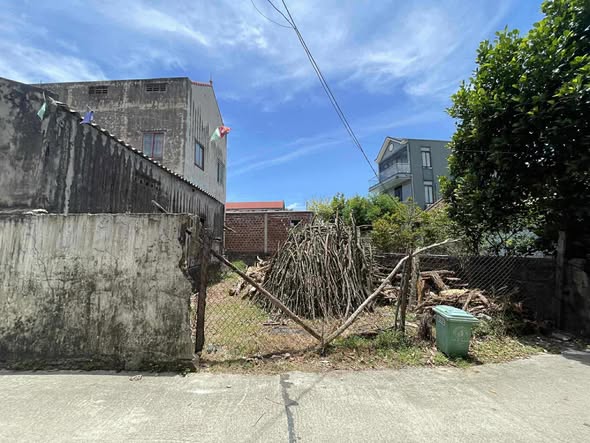 Đất nền Đồng Hới 90m² giá 1.1 tỷ - Cơ hội đầu tư tuyệt vời!