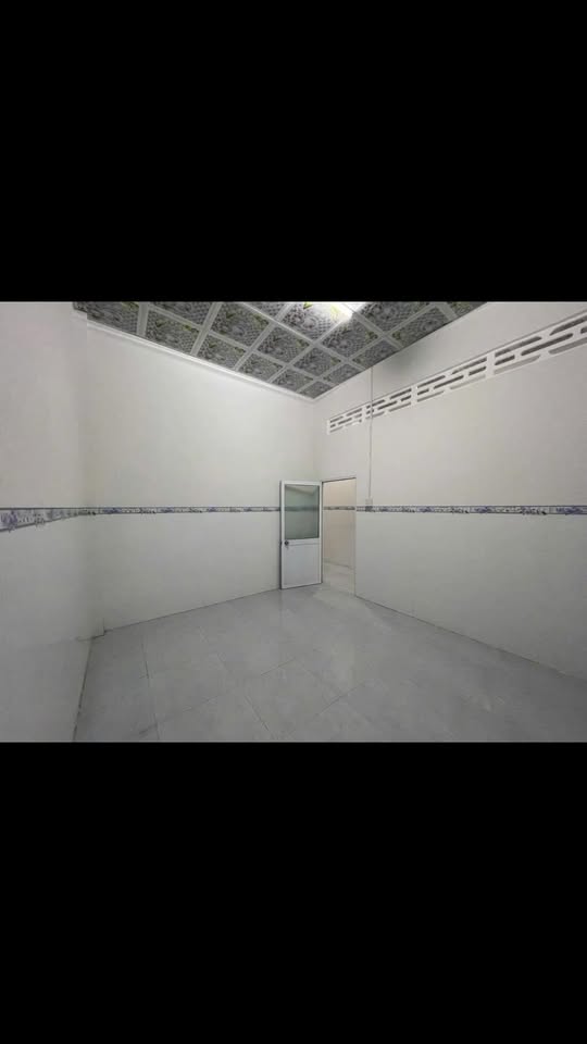 Nhà bán Mỹ Thạnh, Long Xuyên 125m² giá 1 tỷ - Vị trí thuận lợi chỉ 50m đến quốc lộ!