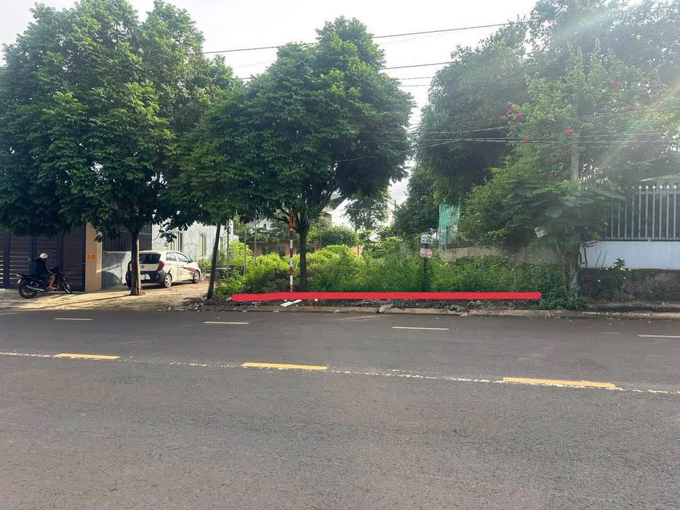 Đất 2 mặt tiền Y Wang Buôn Ma Thuột 270m² giá 6.99 tỷ - Đầu tư sinh lời ngay!