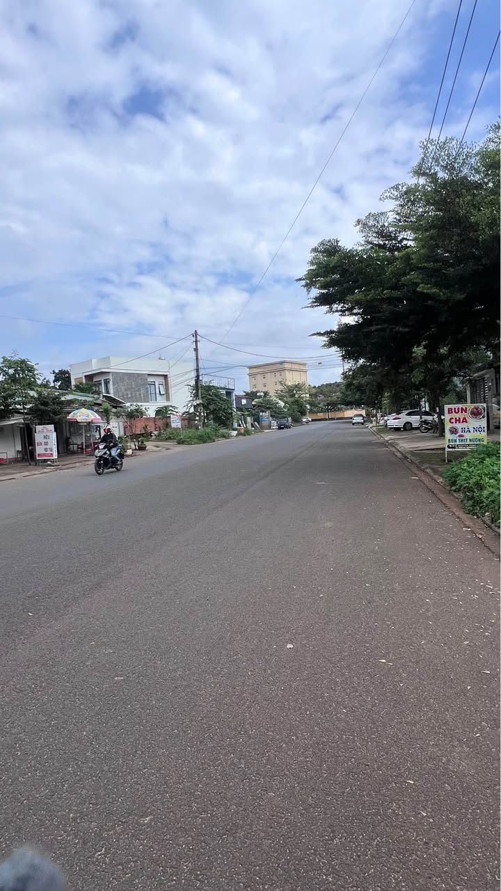 Bán đất mặt tiền Nguyễn Hồng Ứng, Buôn Ma Thuột 111m² - Vị trí đắc địa, kinh doanh sầm uất!