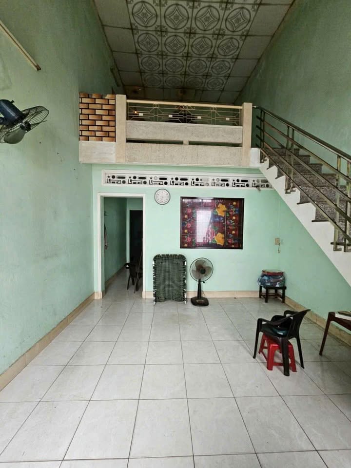 Nhà 2 Mặt hẻm rộng tại Quy Nhơn 56m² giá 3 tỷ - Gần biển chỉ 600m!