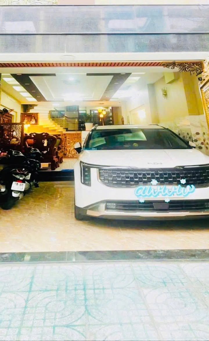 Nhà 4 tầng hẻm ô tô 572 Âu Cơ, 90m² - Pháp lý chuẩn, không lỗi phong thủy