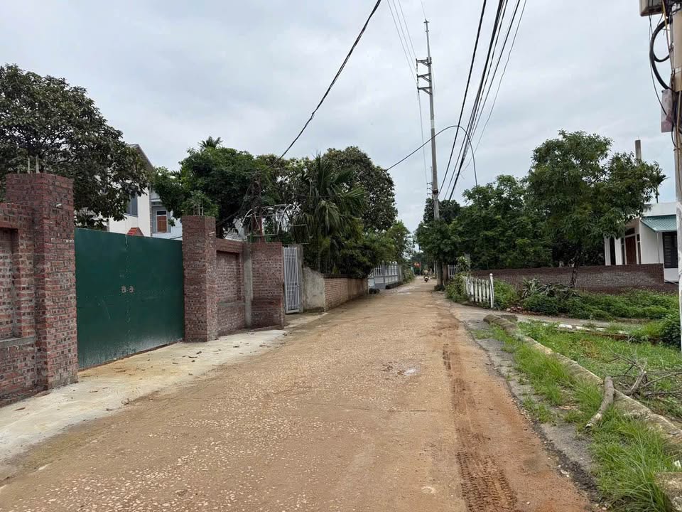 Đất thổ cư Quốc Oai 391m² giá thỏa thuận - Mặt tiền rộng, đường lớn