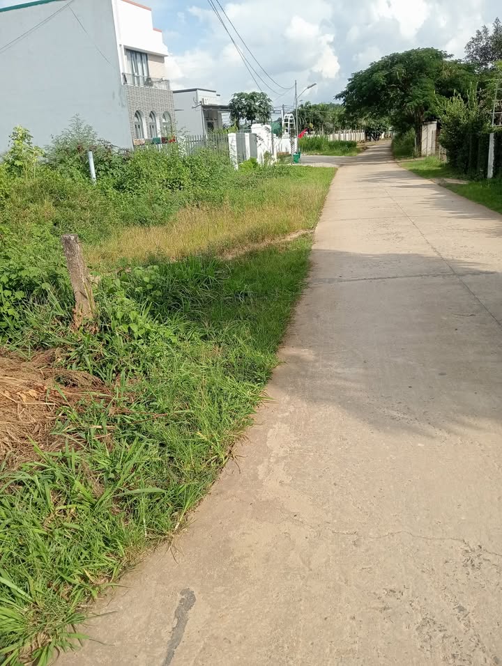 Đất nền 2 mặt tiền đường Lê Lai Cư Jút 168m² chỉ 1.35 tỷ - Cơ hội đầu tư hấp dẫn!