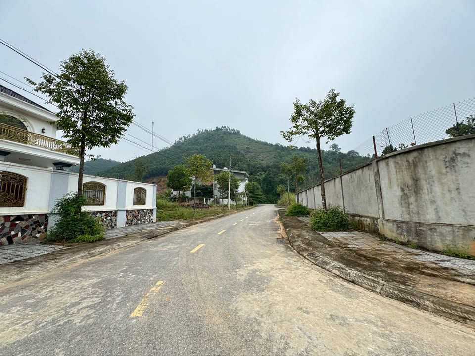 Lô đất đẹp Yên Bái 120m² giá chỉ 1 tỷ - Sẵn sàng đầu tư ngay!