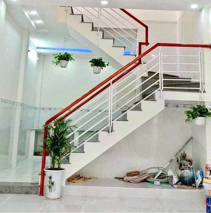 Nhà 3 tầng tại hẻm Đoàn Trần Nghiệp, Vĩnh Phước, Nha Trang 106m² giá 5 tỷ - Đầu tư sinh lời ngay!