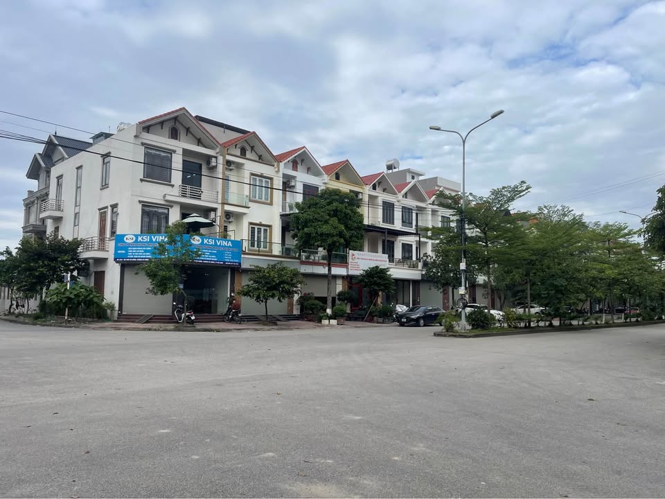 Bán nhà Lý Anh Tông Bắc Ninh 87,5m² giá 17 tỷ - Kinh doanh sầm uất!