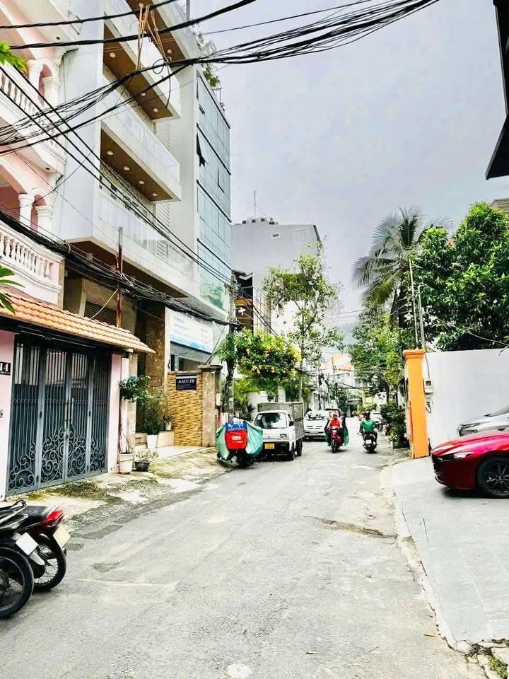 Nhà phố Tân Bình 45.6m² giá 5.4 tỷ - Khu vực VIP gần sân bay Tân Sơn Nhất!