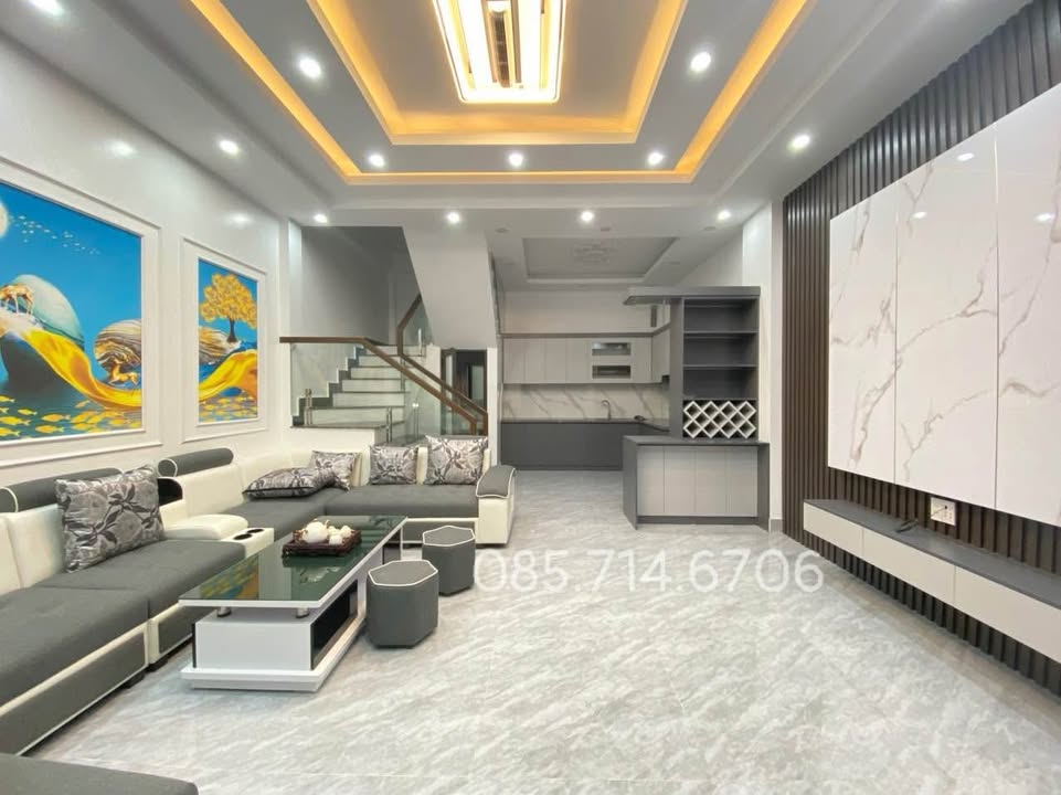 Nhà 3 tầng Hồng Thái, An Dương, 40m² giá 1.9 tỷ - Ô tô vào tận cửa!