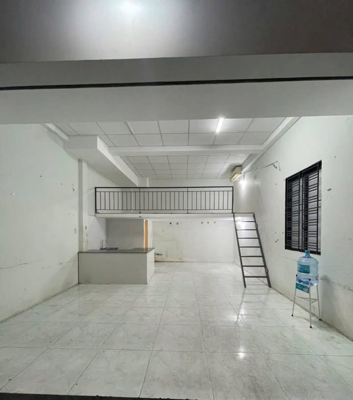 Cho thuê mặt bằng kinh doanh đường Phạm Hữu Lầu, Quận 7 - Giá 10 triệu, vị trí đắc địa!