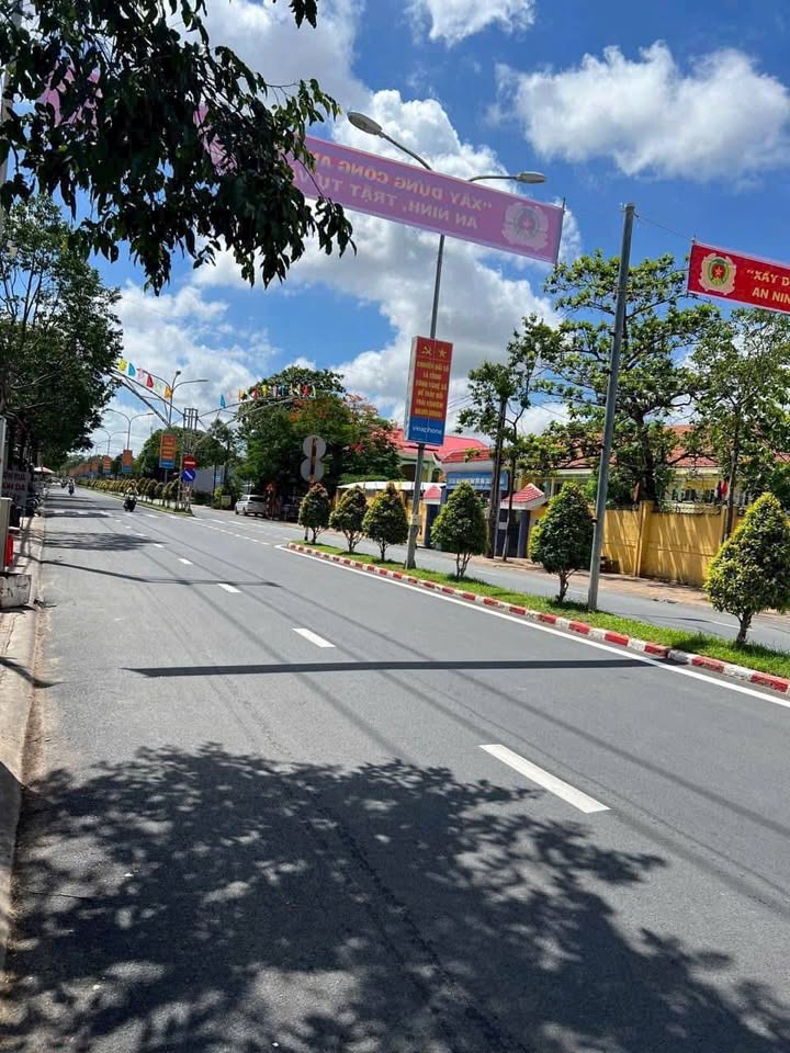 Nhà mặt tiền đường Nguyễn Huệ, Vĩnh Châu, 153.45m² giá 2.8 tỷ - Kinh doanh thuận lợi!