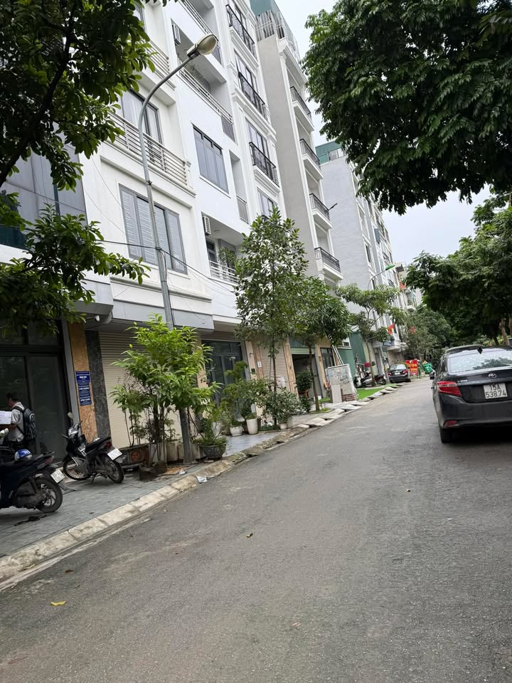 Nhà bán khu tái định cư Dương Nội 50m² giá thỏa thuận - Full nội thất, view trường học