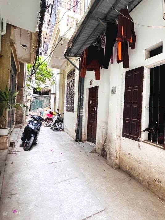 Đất Phan Đình Giót Thanh Xuân 40m² giá 7 tỷ - Sổ đỏ chính chủ, tặng nhà 2 tầng!