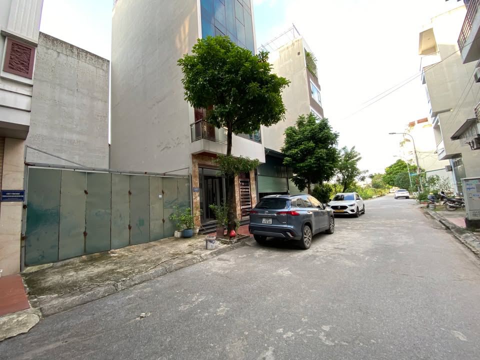 Đất nền Tân Triều, Thanh Trì, 61m², giá 2.46 tỷ - Sổ đỏ chính chủ, xây dựng ngay!