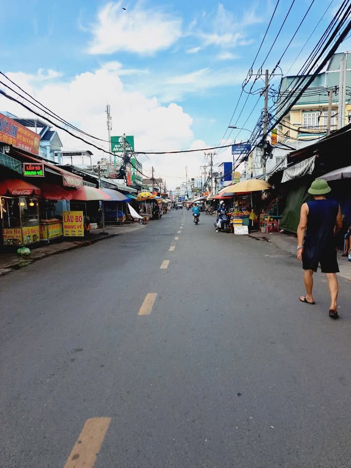 Nhà mặt tiền Võ Văn Vân, Vĩnh Lộc B, 76m² giá 6 tỷ - Đầu tư sinh lời lý tưởng!