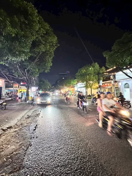 Nhà mặt tiền Trương Định Biên Hòa 312m² giá 23 tỷ - Vị trí kinh doanh sầm uất!