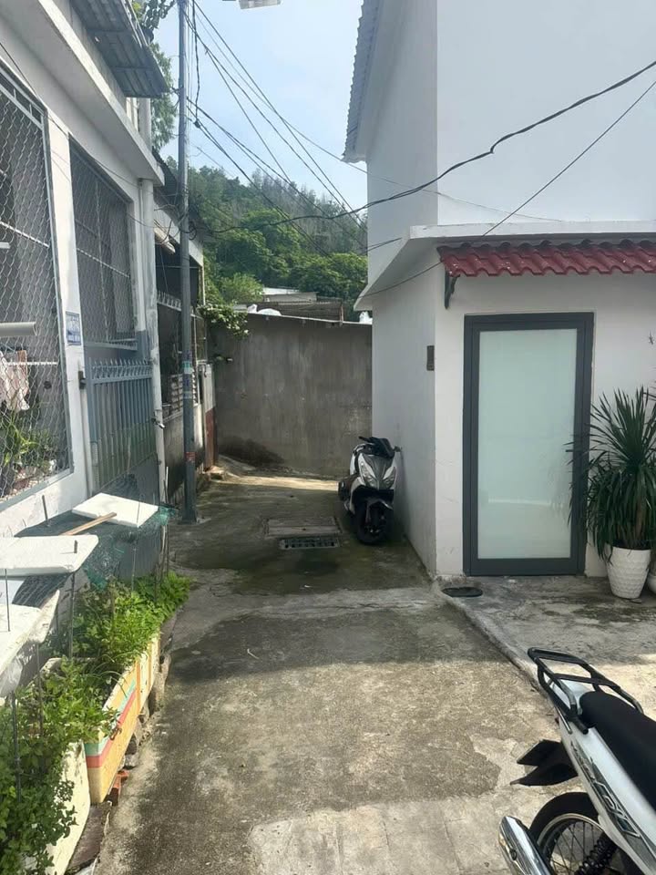 Nhà 1 lầu tại Vĩnh Phước, Nha Trang 53m² giá chỉ 1.8 tỷ - Vị trí gần biển, tiện ích đầy đủ!