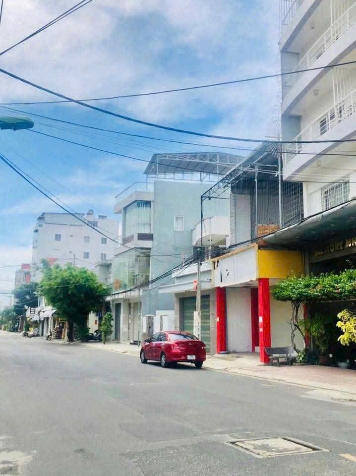 Nhà bán đường Bắc Sơn Nha Trang 204m² giá 23 tỷ - Vị trí đắc địa gần biển