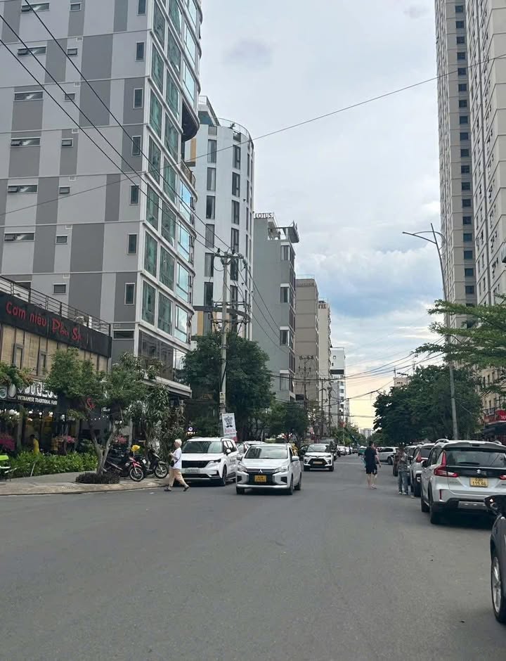 Đất nền biển Mỹ Khê, Ngũ Hành Sơn, Đà Nẵng 200m² giá 16 tỷ - Cơ hội đầu tư hấp dẫn!