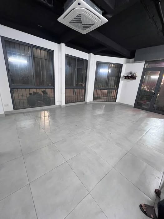 Cho thuê nhà góc mặt đường Ao Sào, Hoàng Mai - Phù hợp kinh doanh, giá 33 triệu/tháng