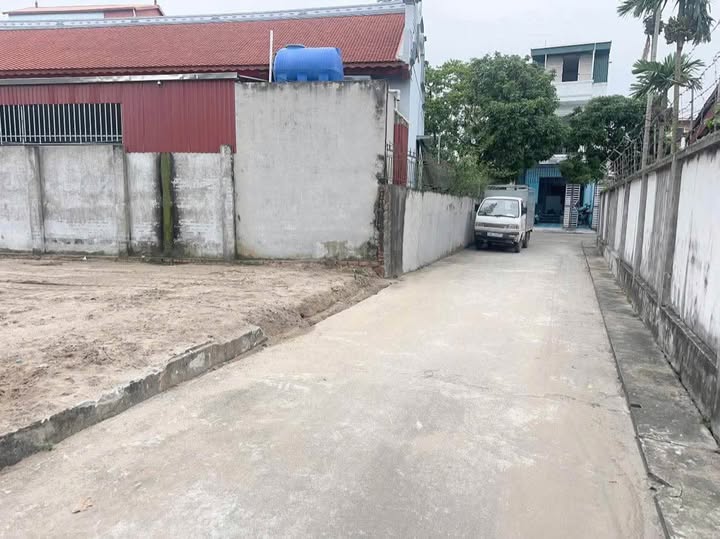 Đất nền chính chủ Quỳnh Hồng 309.1m² - Ô tô vào tận nơi, giá tốt!