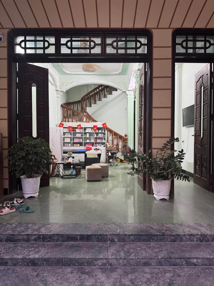 Nhà 2 tầng Hạc Thành, Thanh Hóa 95m² giá 5 tỷ - Vị trí trung tâm đáng sống!