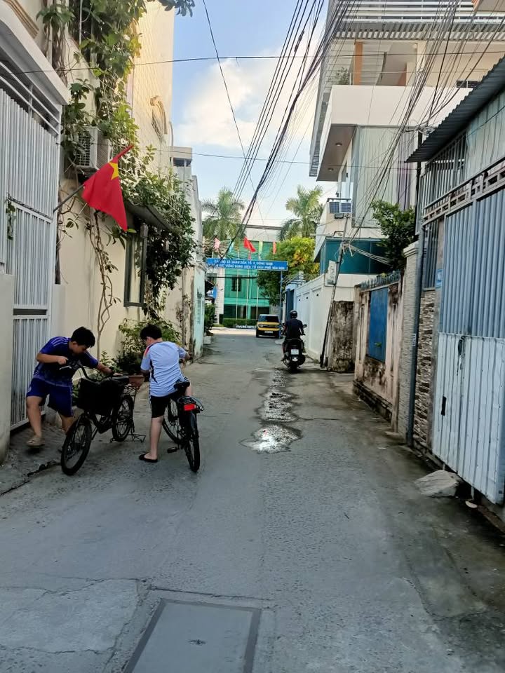 Đất thổ cư đường Nguyễn Biểu, Bắc Nha Trang 98.6m² giá 4.8 tỷ - Hẻm ô tô chỉ 30m!