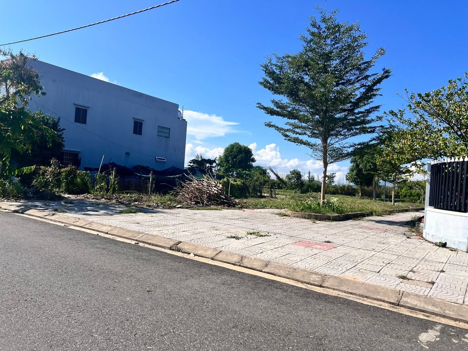 Đất nền khu đô thị One World Điện Ngọc 90m² giá 3 tỷ - Chính chủ bán thiện chí!